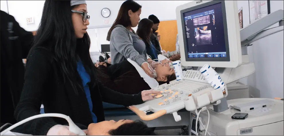 student in an ultrasound technician school